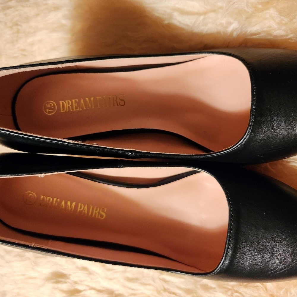 Dream Pairs Christian heels